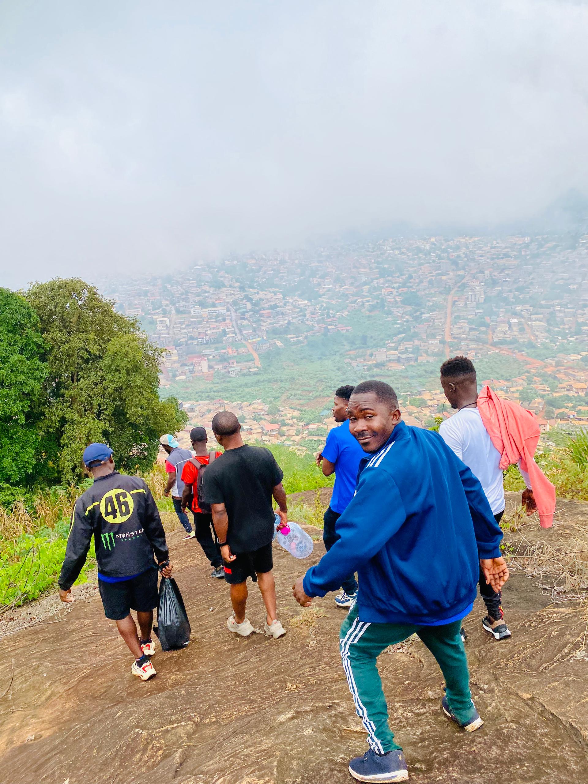 Joyeuse randonnée en montagne
